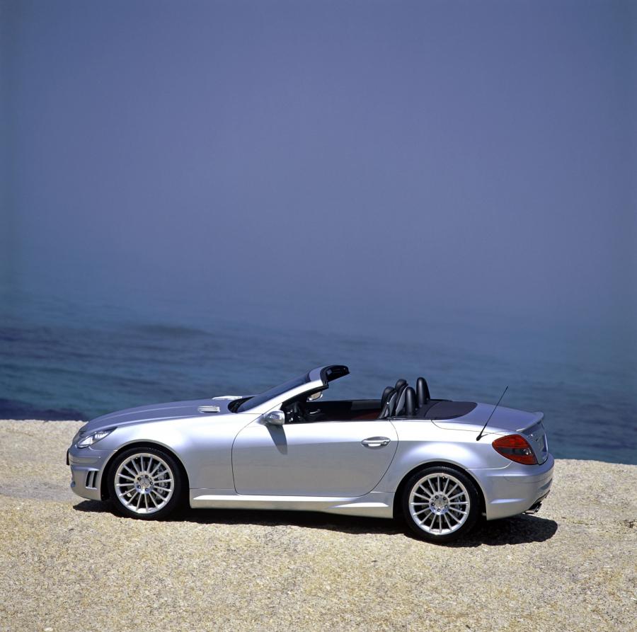  Mercedes-Benz SLK55 AMG 2005 года  (фото 43 из 96)